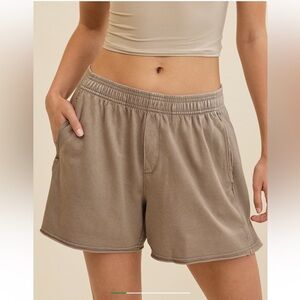 Aerie Cozy Fleece Shorts in Beige size Large NWT